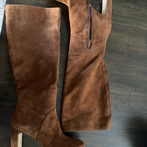 Chelsea & Violet Angie Boots - Picture 4 of 5